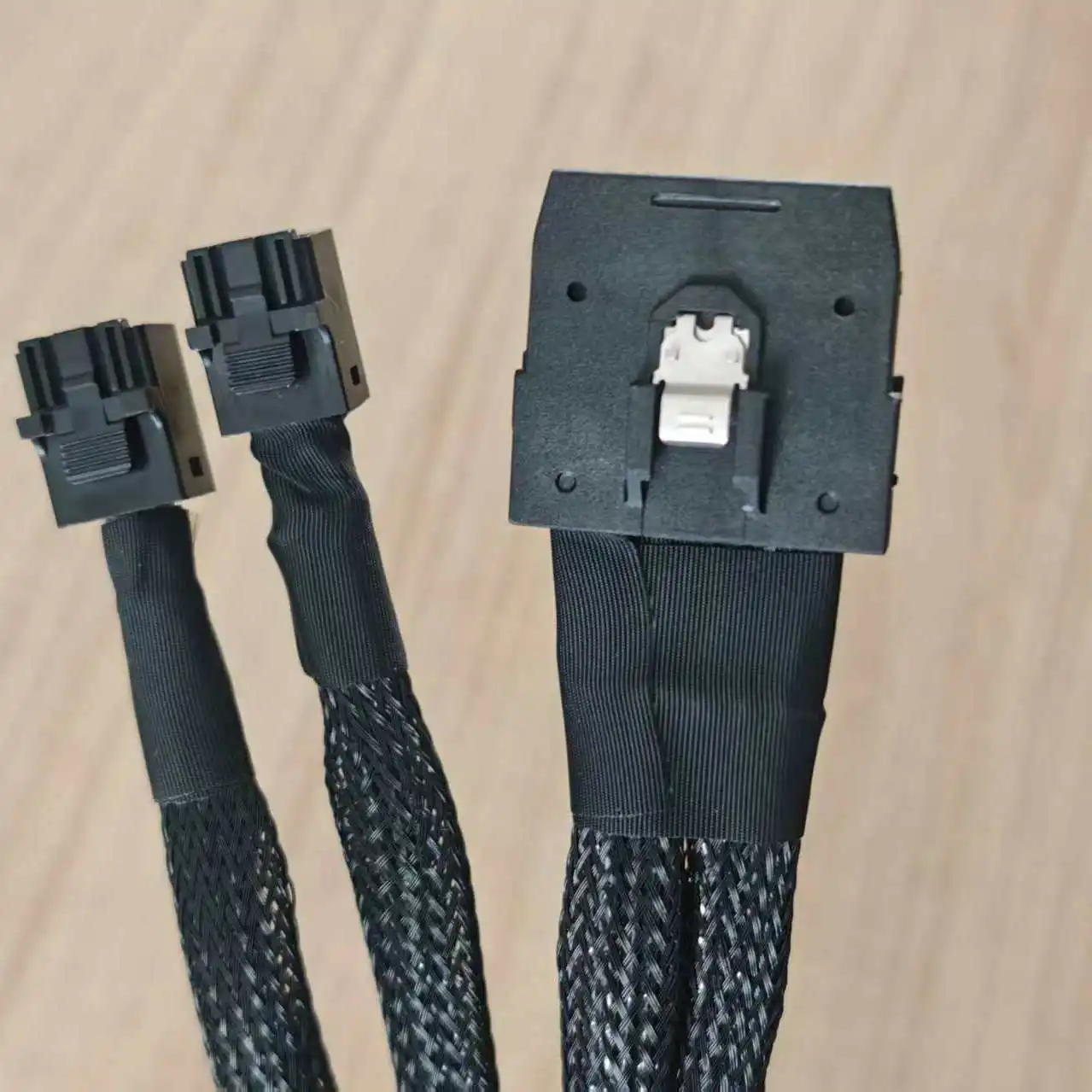 For H460 P430 P840 830 Array Card SAS 68P 8087 8X to SFF-8643 Data Cable