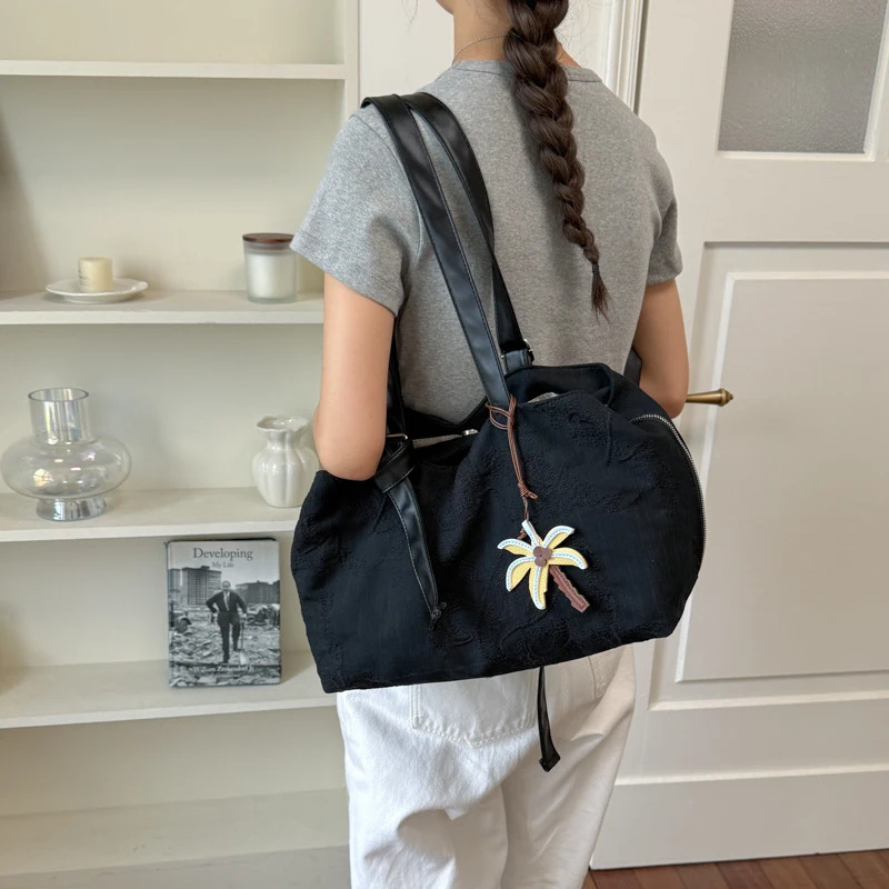 New Chinese Style Embossed Jacquard Shoulder Bag, Minimalist Niche Underarm Bag for Office Ladies Daily Commute