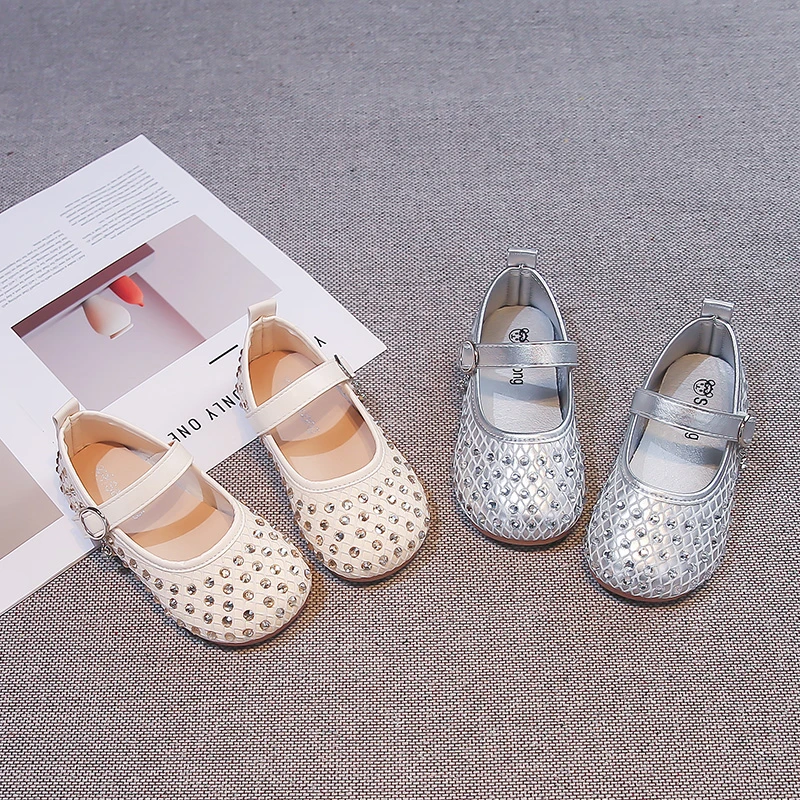Kids Dance Shoes Shiny Crystal Girls Flat Shoes Hook&loop Round Toes 2026 Brand New Children Leather Shoes Soft Bottom
