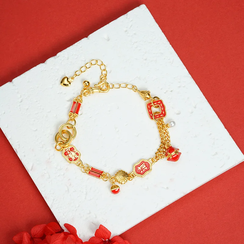 

The palace style oil-dropping double-sided auspicious bracelet for women 24K gold, AU999 pairing shows the oriental elegance.
