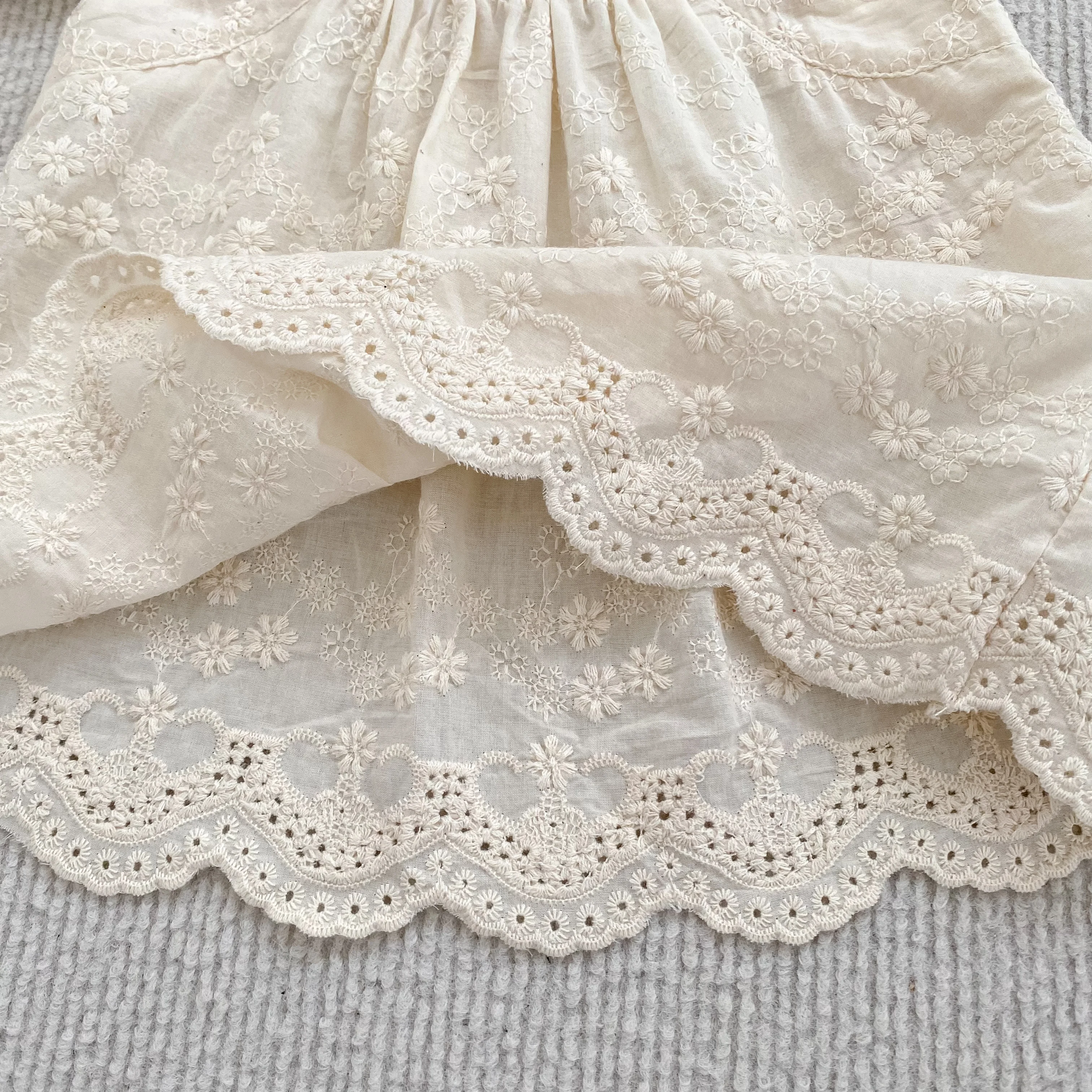 2026 Sommer-Träger-Set für Kinder 0-24M: Besticktes Gitter-Träger-Top + Shorts, Zweiteiliges Süßes Baby-Mädchen-Kleidungsset, Babykleidung – Detail 18