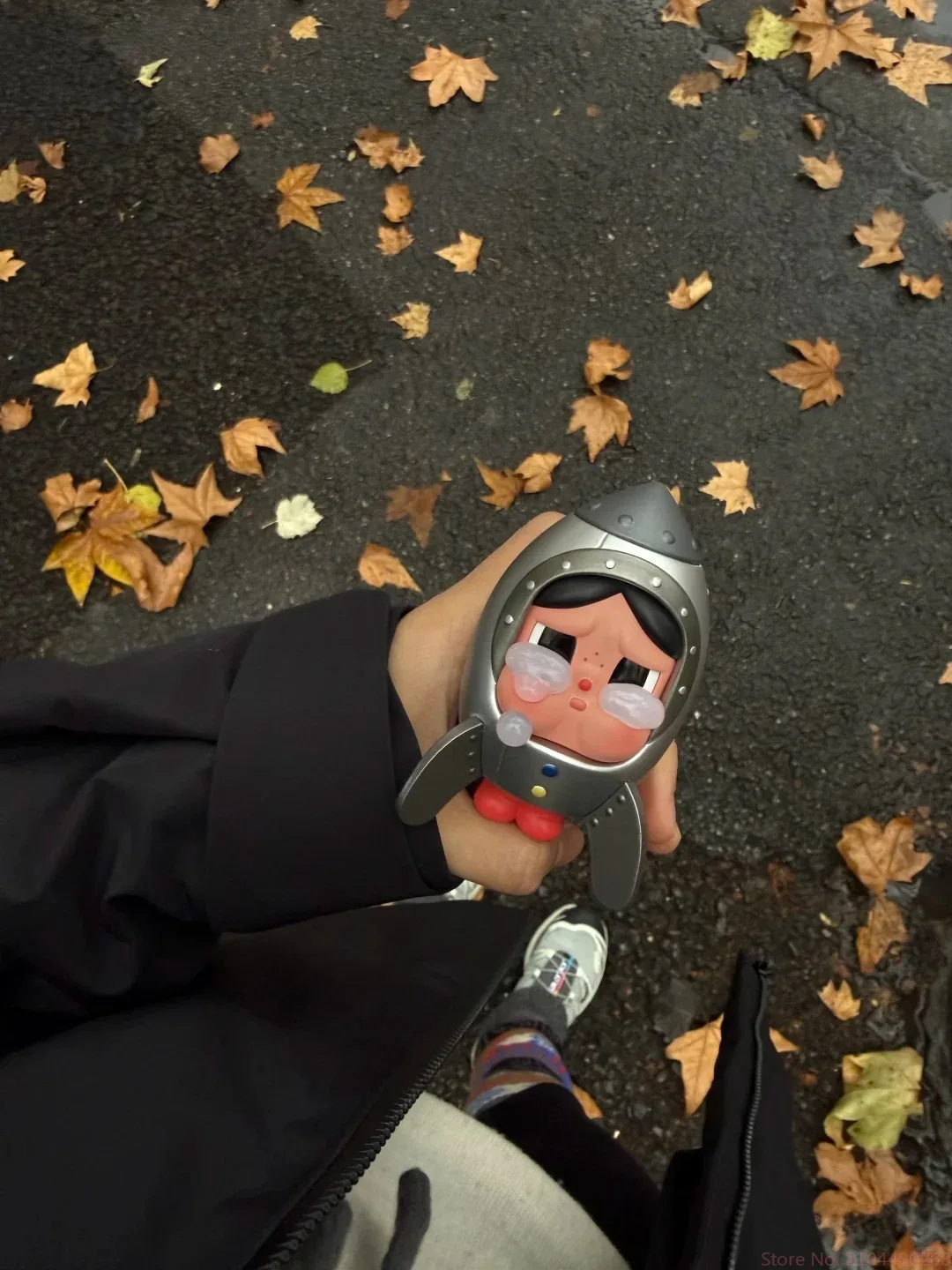 حقيقي البوب مارت Crybaby البكاء إلى القمر سلسلة صندوق أعمى Kawaii سطح المكتب زخرفة نموذج تحصيل هدايا عيد الميلاد #6