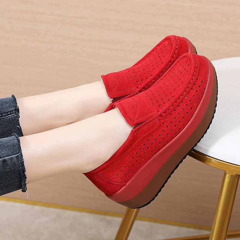 Shoes Woman 2024 Crystal Clogs Platform Female Footwear Modis Casual Sneaker New Rhinestone Creepers Dress Cute Summer Cross Cro