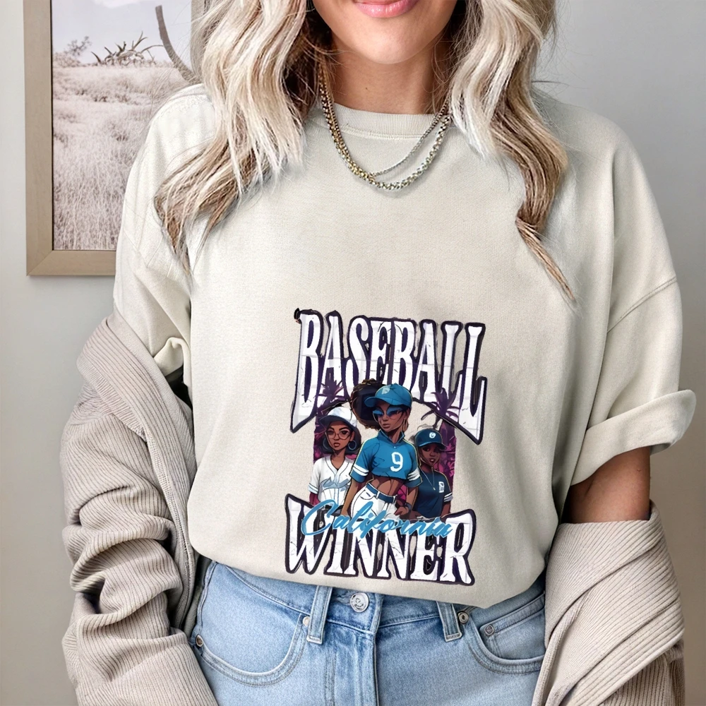 

Женская хлопковая футболка Y2K Baseball WinnerCalifornia с принтом Cutecore Sporty VibeTrendy, белый повседневный топ, удобная повседневная одежда
