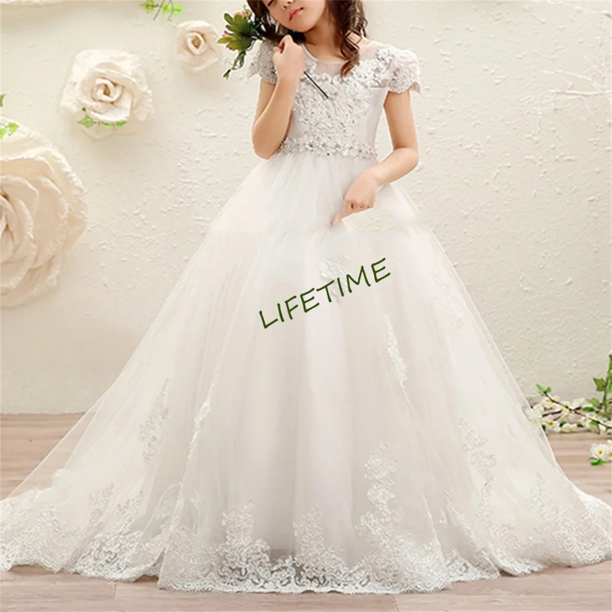 Elegant White Lace Appliques Beading Flower Girl Dress For Wedding 2023 Princess A-Line Puffy O-Neck Kids First Communion Gowns