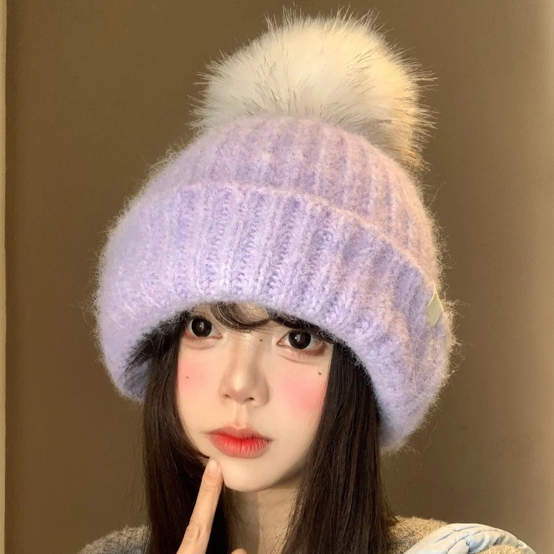 Koreanische Strickmütze mit Fellpompon-Design für Damen, vielseitig einsetzbar, warm, dick, für große Köpfe, Ohrenschutz, Wintermütze – Detail 3