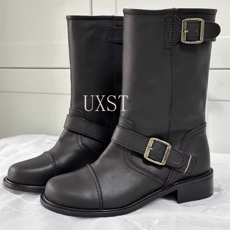 

Women's Genuine Leather Fashionable Short Boots for Autumn Winter 2025 New Buckle Midsole Boots Low Heel Versatile Short Boot