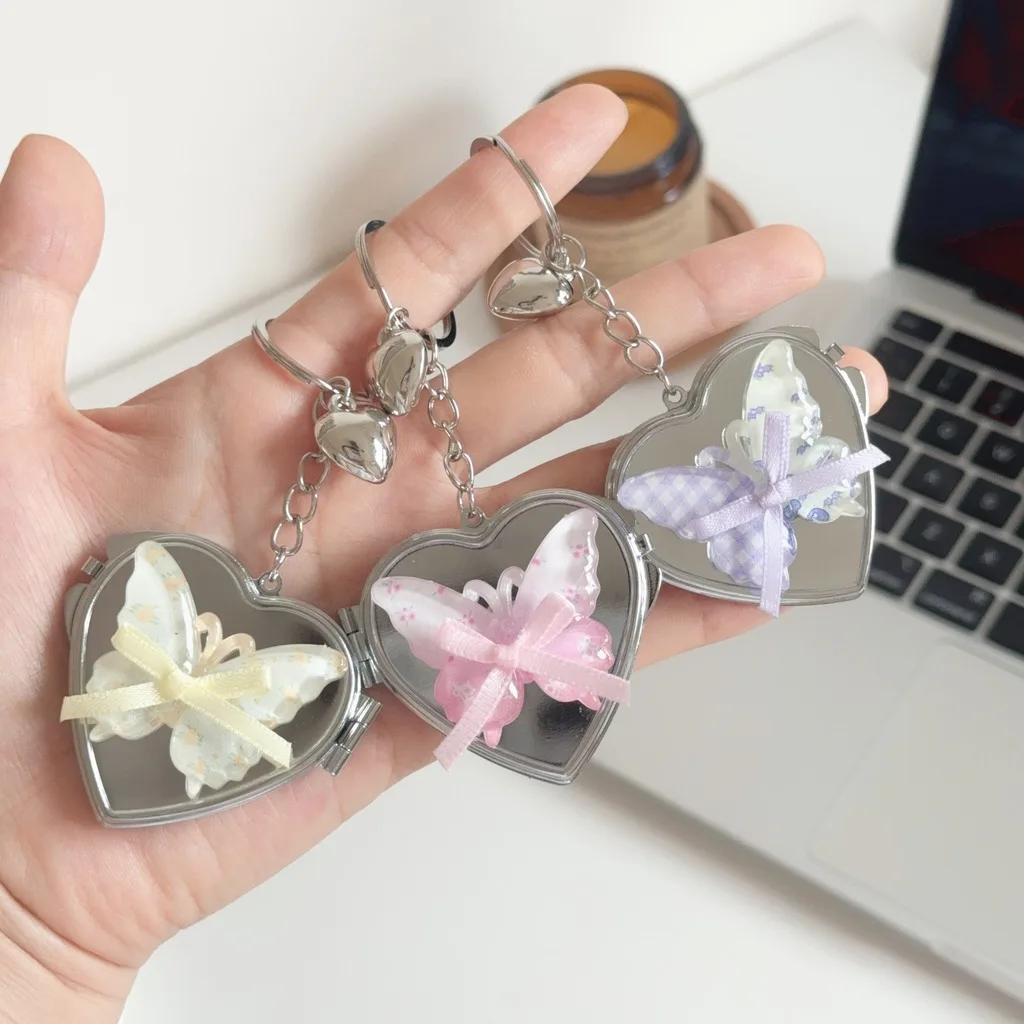 Portable Makeup Mirror Pendant Cute Cute Bag Accessory Heart-Shaped Keychain Delicate Butterfly Decor Keychain For Graduation