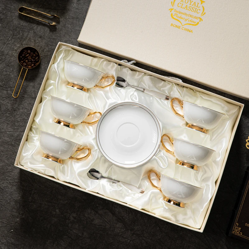 European-style White High-grade Ceramic Cups and Saucers Set Creative Exquisite Coffee Cup Gift Box Cups and Saucers Souvenirs.