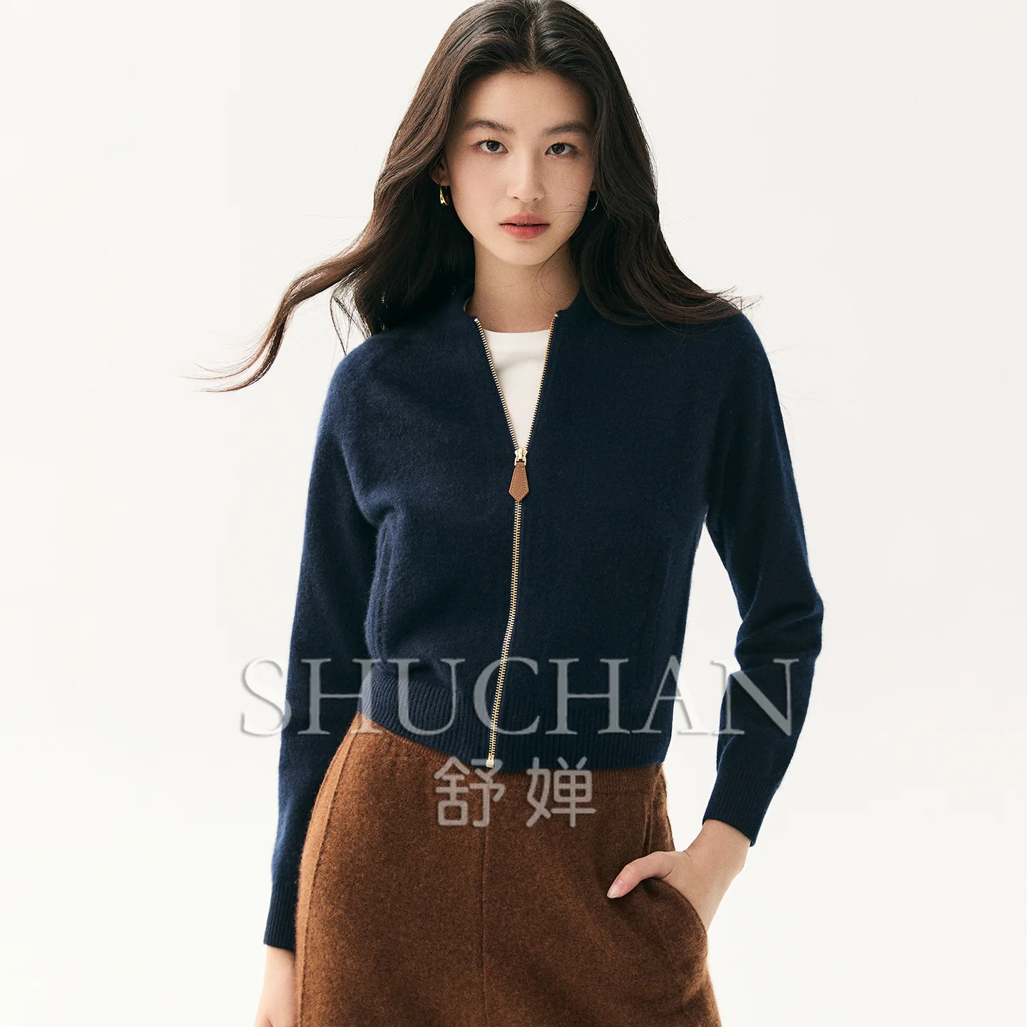 Autumn and winter new 35% cashmere knitted round neck leather zipper cardigan with shoulder cuff pocket and thin fashion cardiga