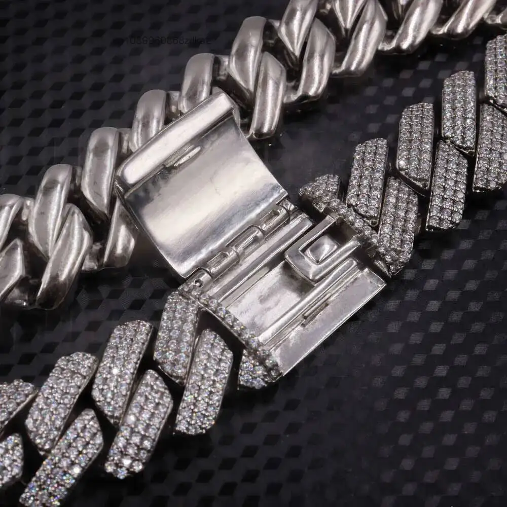 Luxury Sell 19mm 925 Silver Necklace Moissanite Diamond Custom Necklace American Fashion Hiphop Necklace.