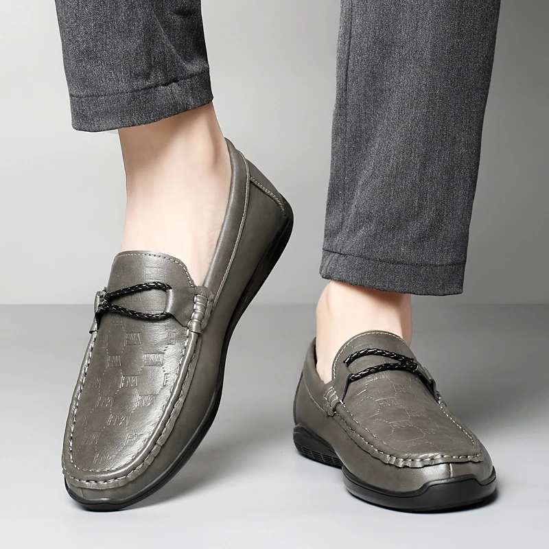 

2025Spring and autumn styles bean shoes, driving shoes, and small leather shoes 36-44