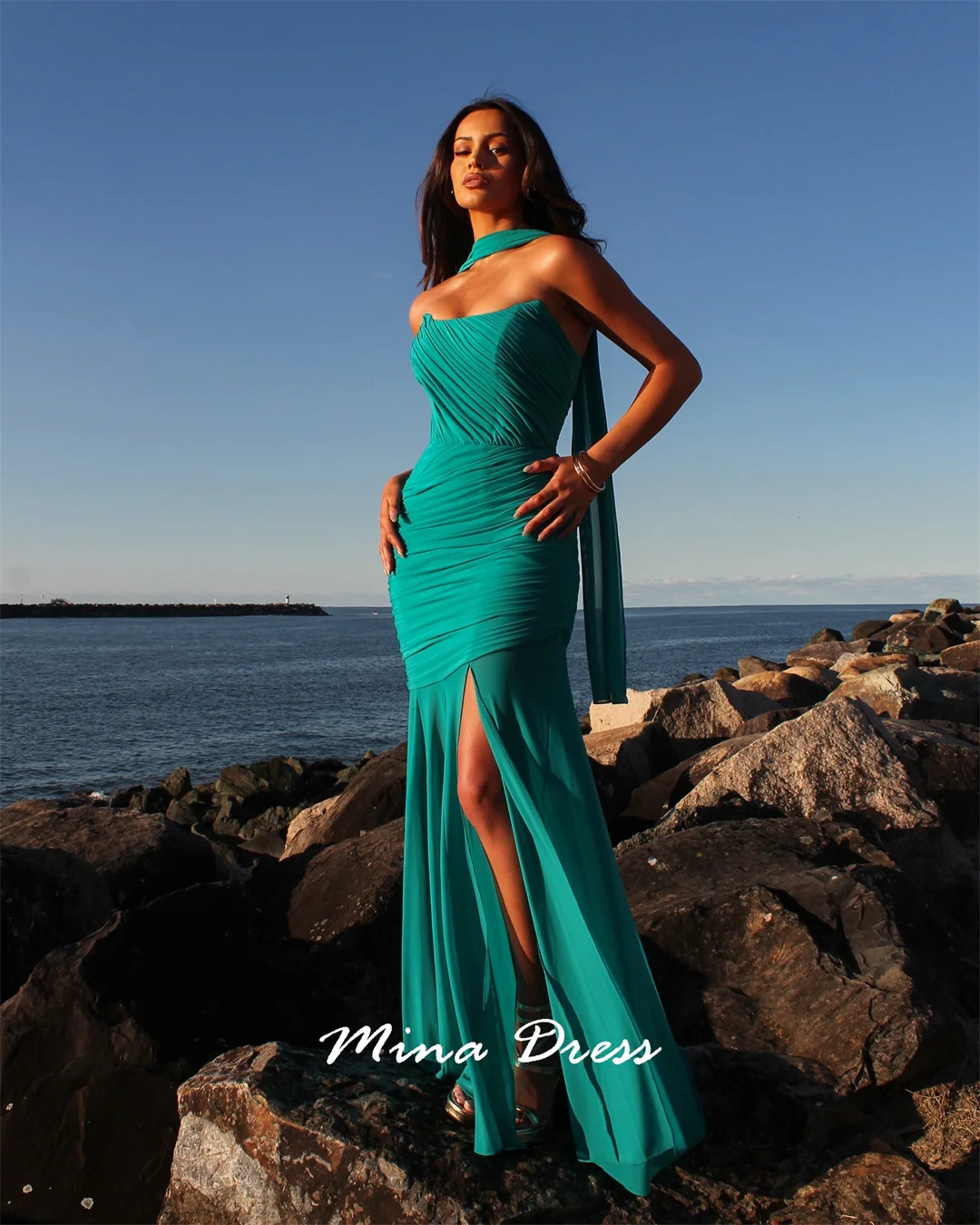 미나 맞춤형 보트 칼라 여성용 우아한 드레스 특별한 날을 위한 레이스업 백리스 슬리브리스 럭셔리 여성 이브닝 드레스