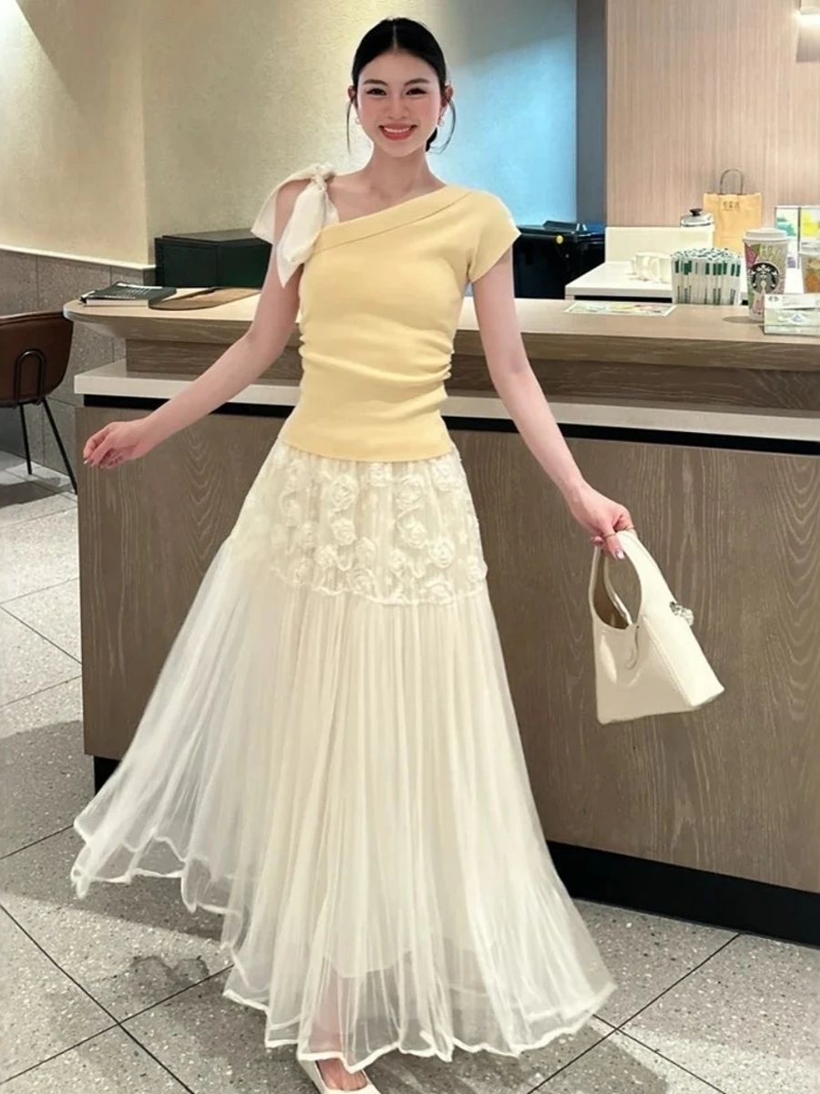 

Chic Tulle Skirt with 3D Rose Floral Ruffled, Semi-Transparent Net Dress for Women, All-Season Wear, Elegant Mesh Overlay skirt