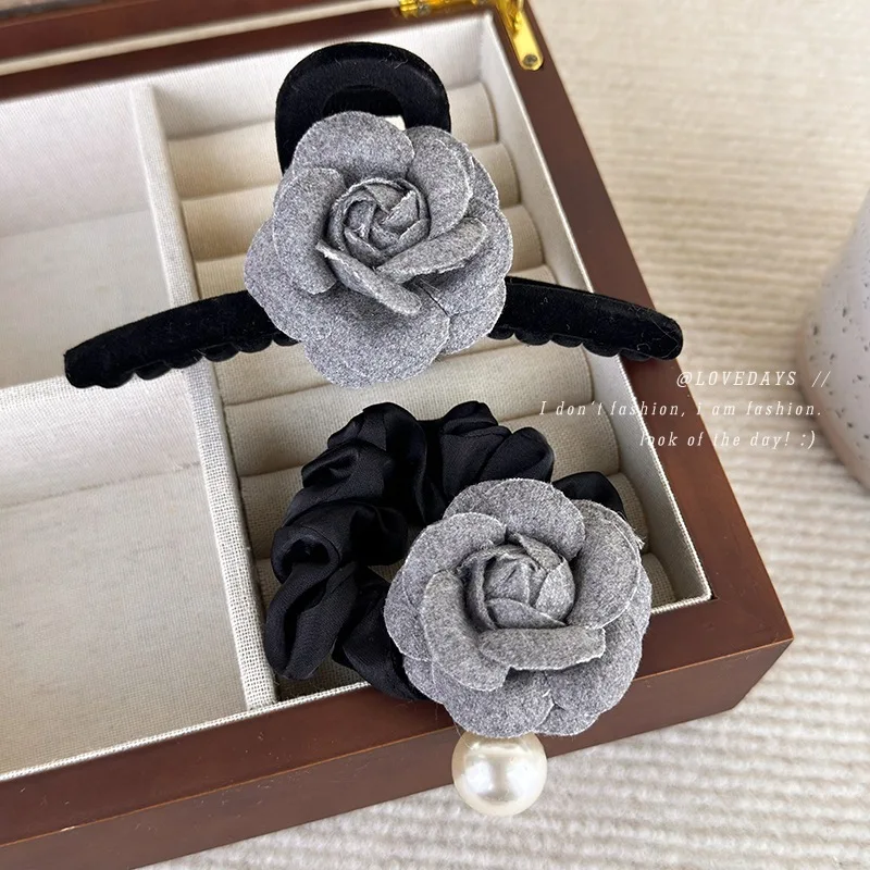 

Premium Gray Velvet Camellia Scrunchie Soft Hair Tie for Women Daily Use Ponytail Holder Comfortable New Headwear Accessories