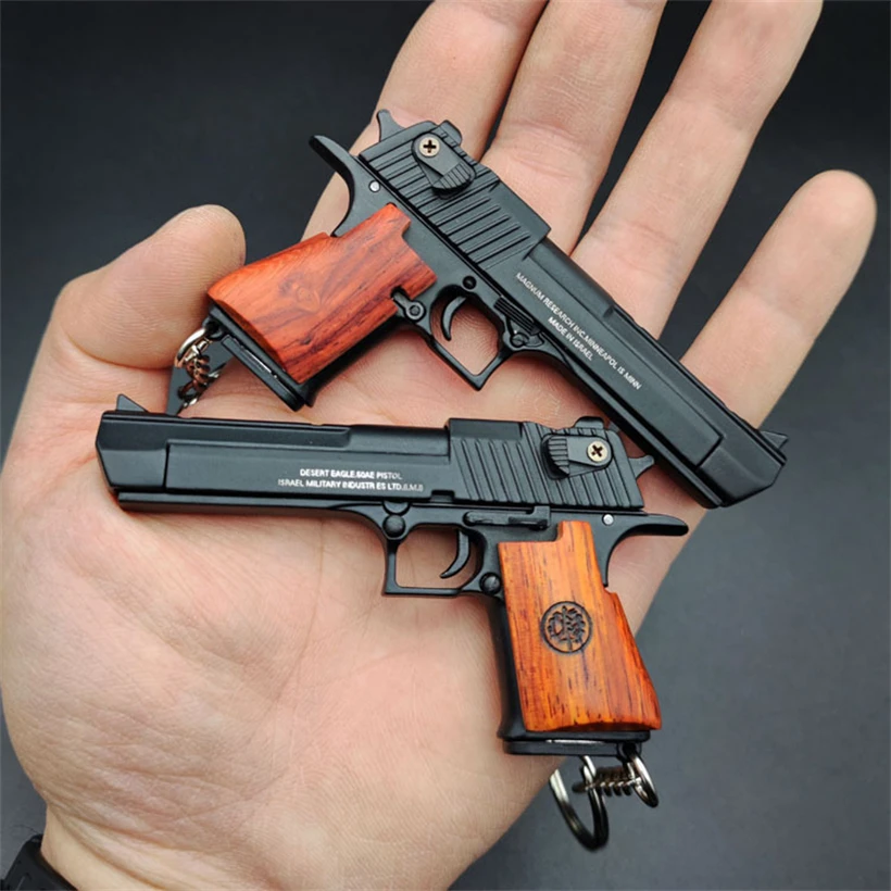 1:3 Metal Desert Eagle Premium Detachable Pistol Metal Pubg Toy Gun Model Collection Decorations Wooden Gift Alloy Keychain