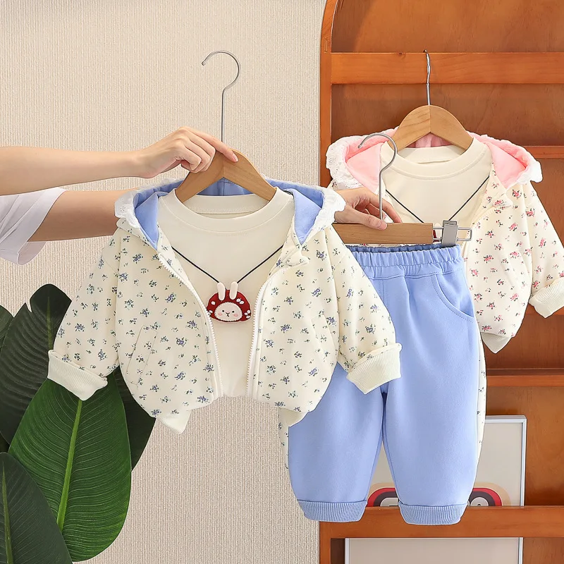 

Новая весенне-осенняя модная детская одежда, костюм, детская куртка с капюшоном для девочек, футболка, брюки, 3 шт./компл., одежда для младенцев, детские спортивные костюмы