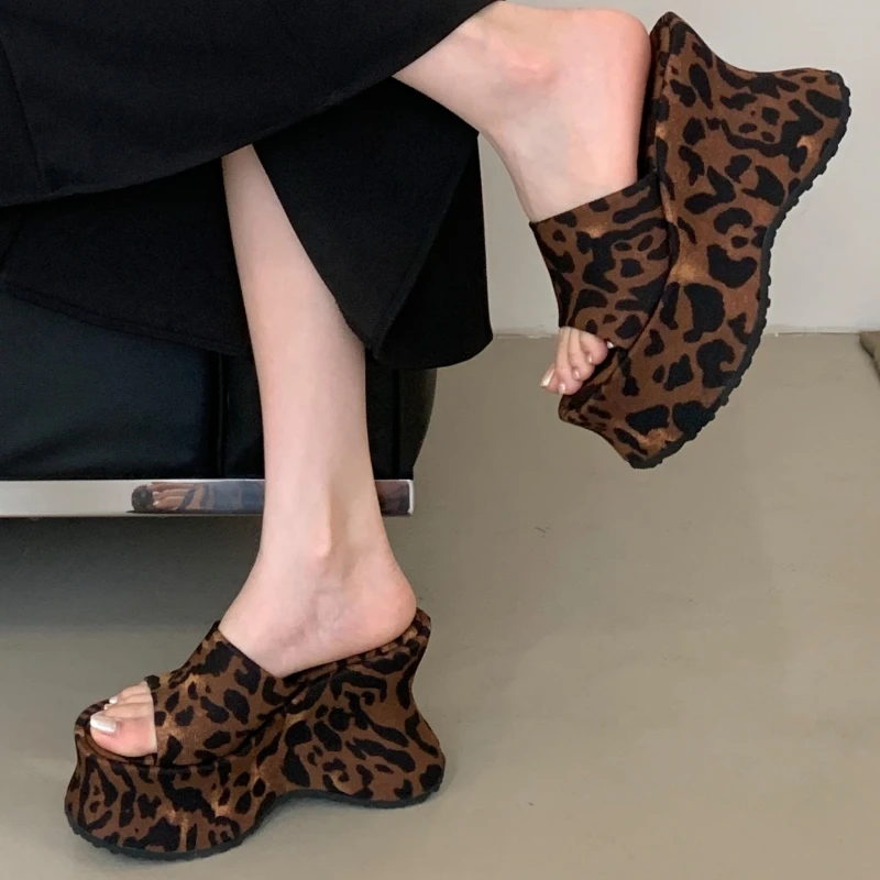 

Летние модные женские шлепанцы с открытым носком на платформе, на толстой подошве, с леопардовым принтом, для отдыха на природе, Zapatos De Mujer