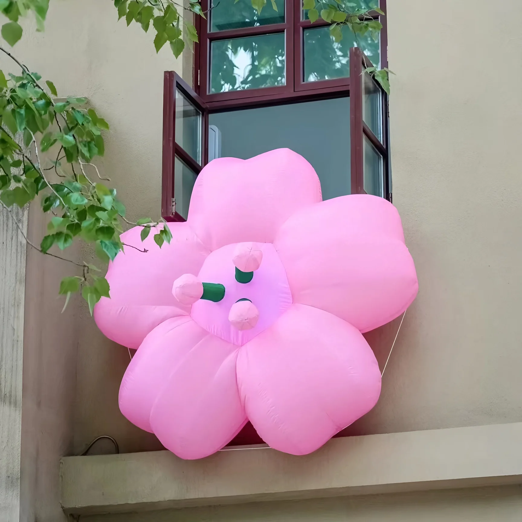 Nadmuchiwany model kwiatu, symulacja świecącej rośliny, kwiat, dekoracja do centrum handlowego, duża dekoracja dla influencera, kwiat brzoskwiniowy