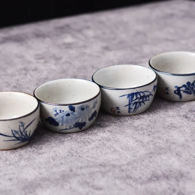 Exquisites Handbemaltes Blau-Weißes Grobkeramik Gongfu-Teeservice für Pu-Erh Teezeremonie Kleine Tassen Chinesisches Teegeschirr