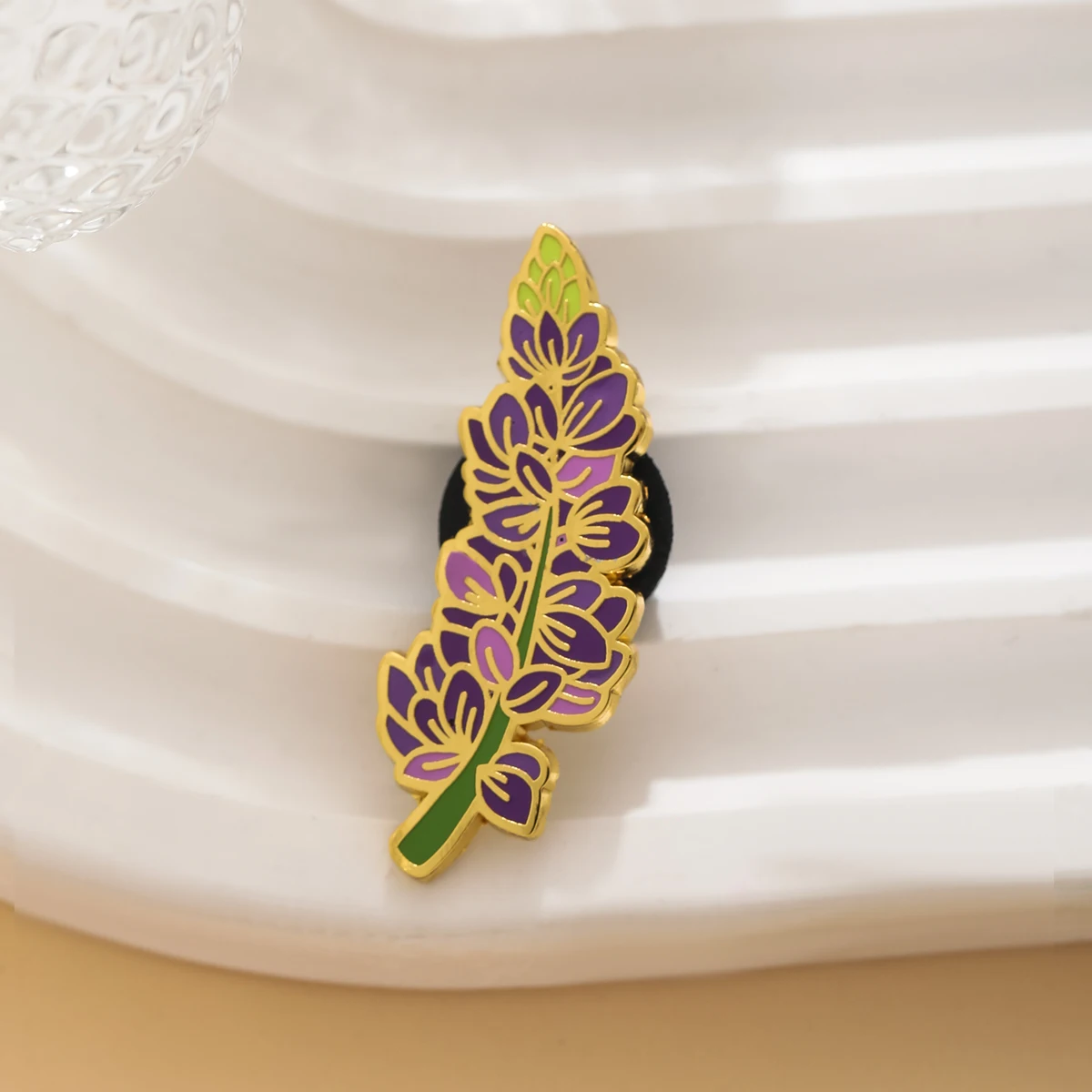 Beautiful Purple Lupin Hard Enamel Pin Plant Metal Badge Flower Brooch for Jewelry Accessory Gifts for Women Girls