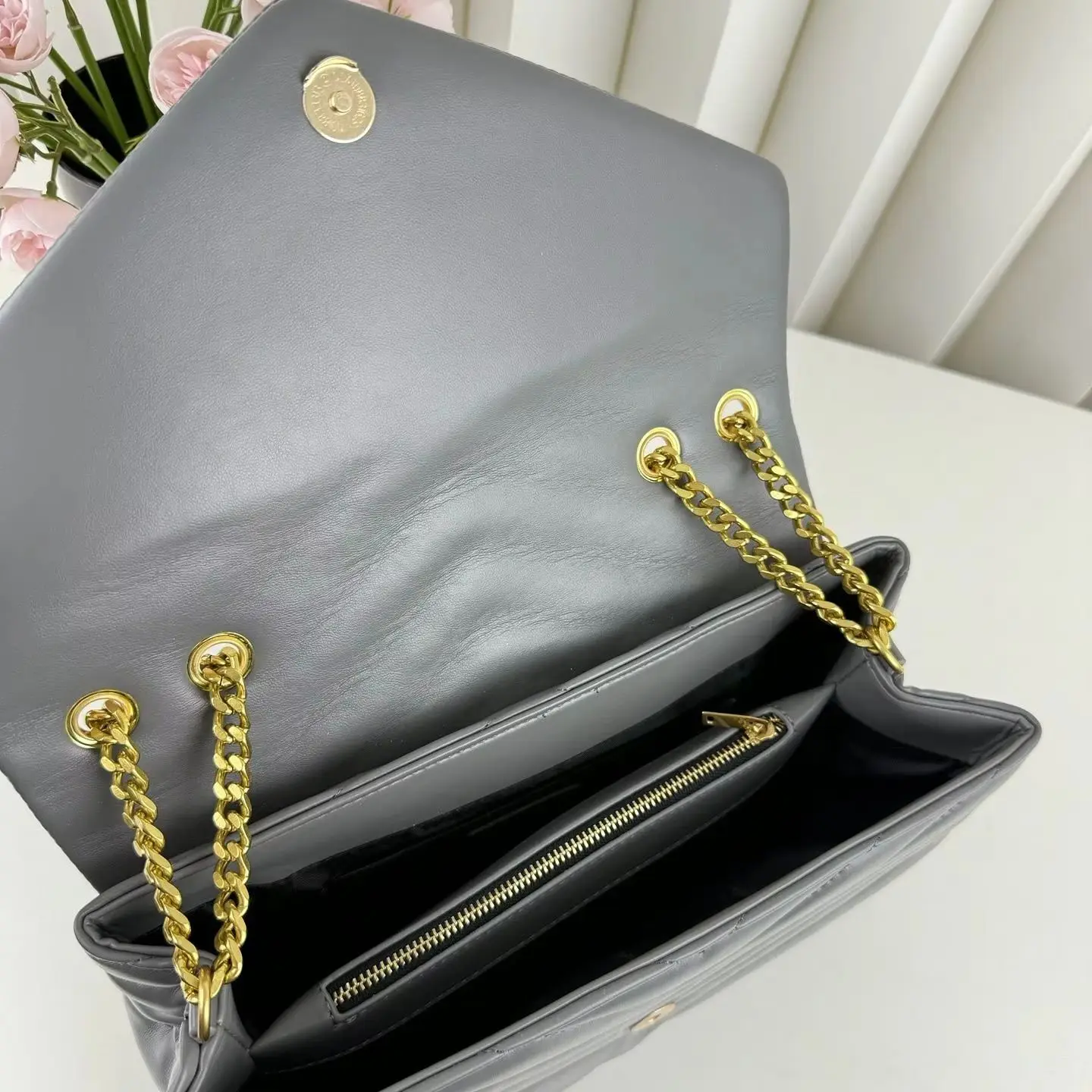 Off-white Quilted Leather Flap Chain Shoulder Bag, Luxury Multi-Way Handbag