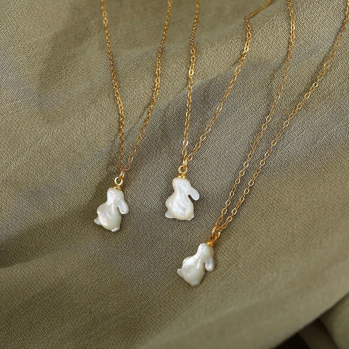 Fashion Temperament Joker Chain Necklace Women\'s Jewelry New Korea Exquisite Simple Rabbit Pendant Necklace