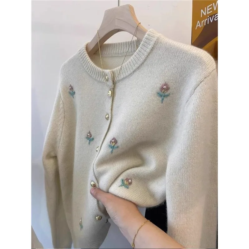 

White Sweater Jacket Women in Autumn and Winter New Round Neck Long Sleeve Button Splicing Cardigan Elegant Versatile Casual Top