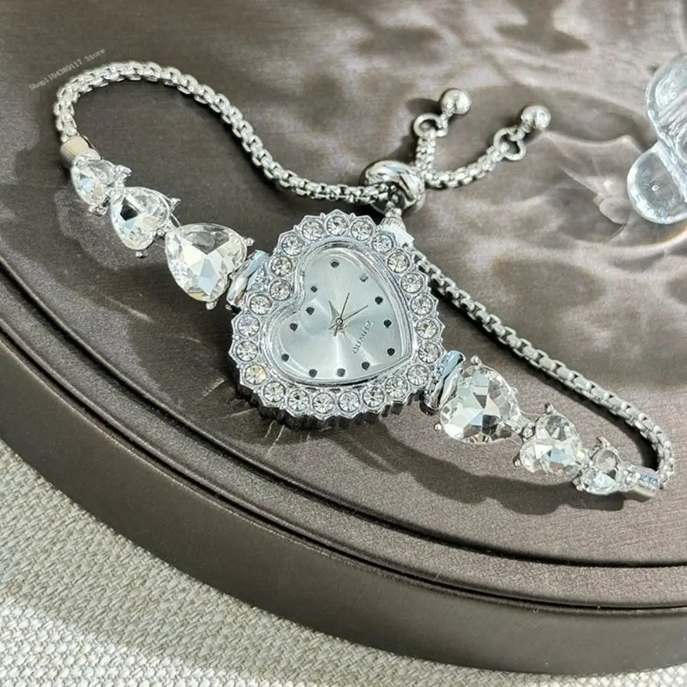 Fashion Alloy Women Watch Heart-shaped Adjustable Strap Quartz Wristwatch Diamond Diamond Heart Watch Daily