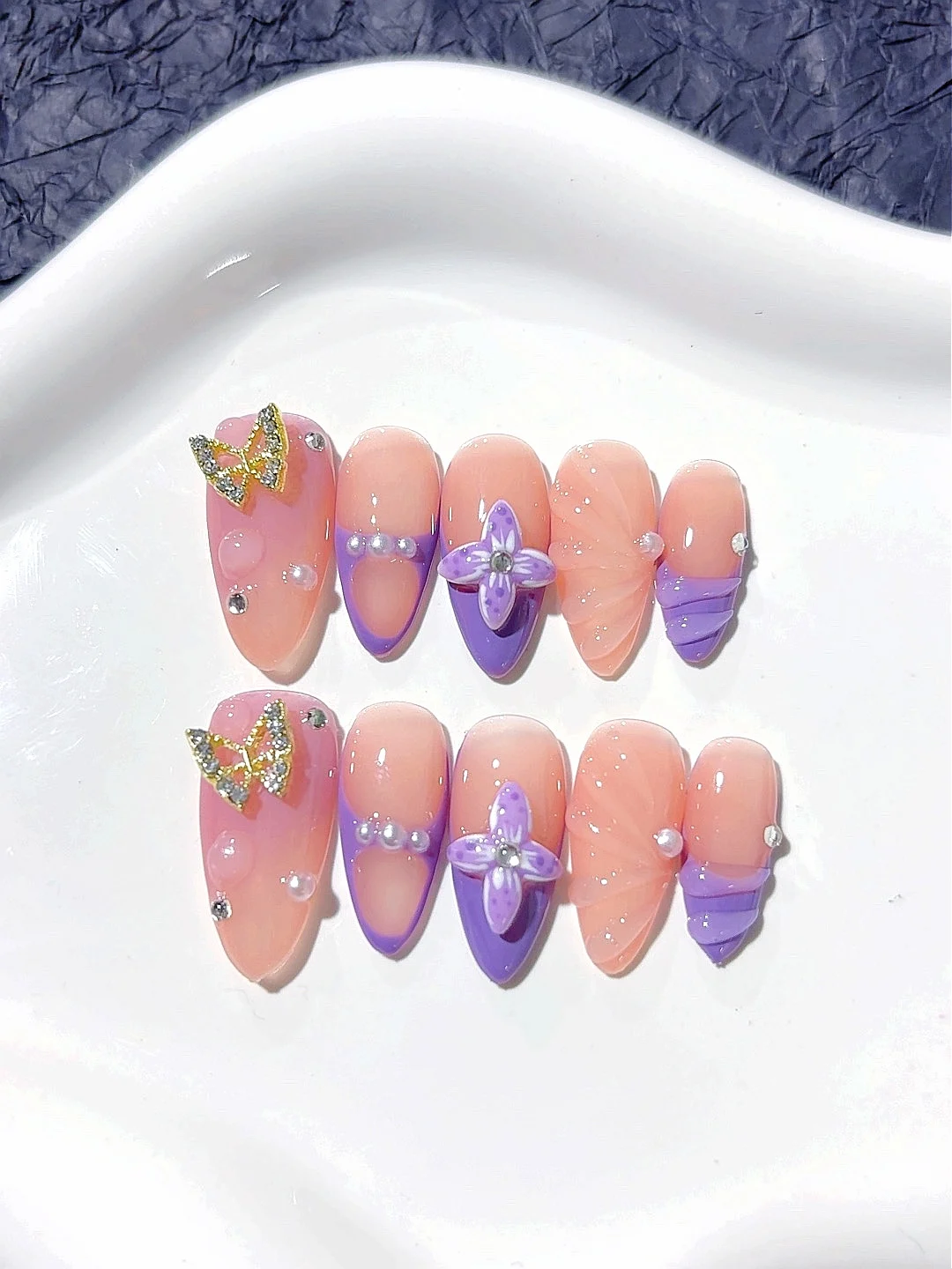 

Dielianhua Fingertip Art Almond Style Fashion Manicure (D298)