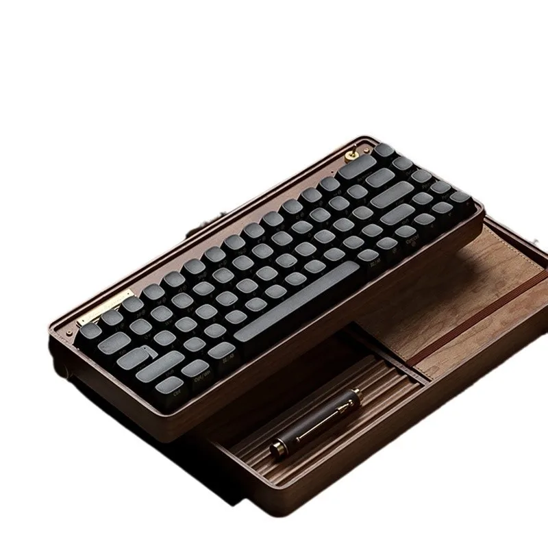 

Keyboard set, wireless bluetooth mechanical yellow axis gift box, holiday gift.