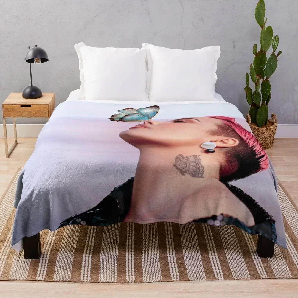 Demi Lovato - now i'm free to fly away (martinzstore) Throw Blanket Stuffeds Warm Giant Sofa Blankets