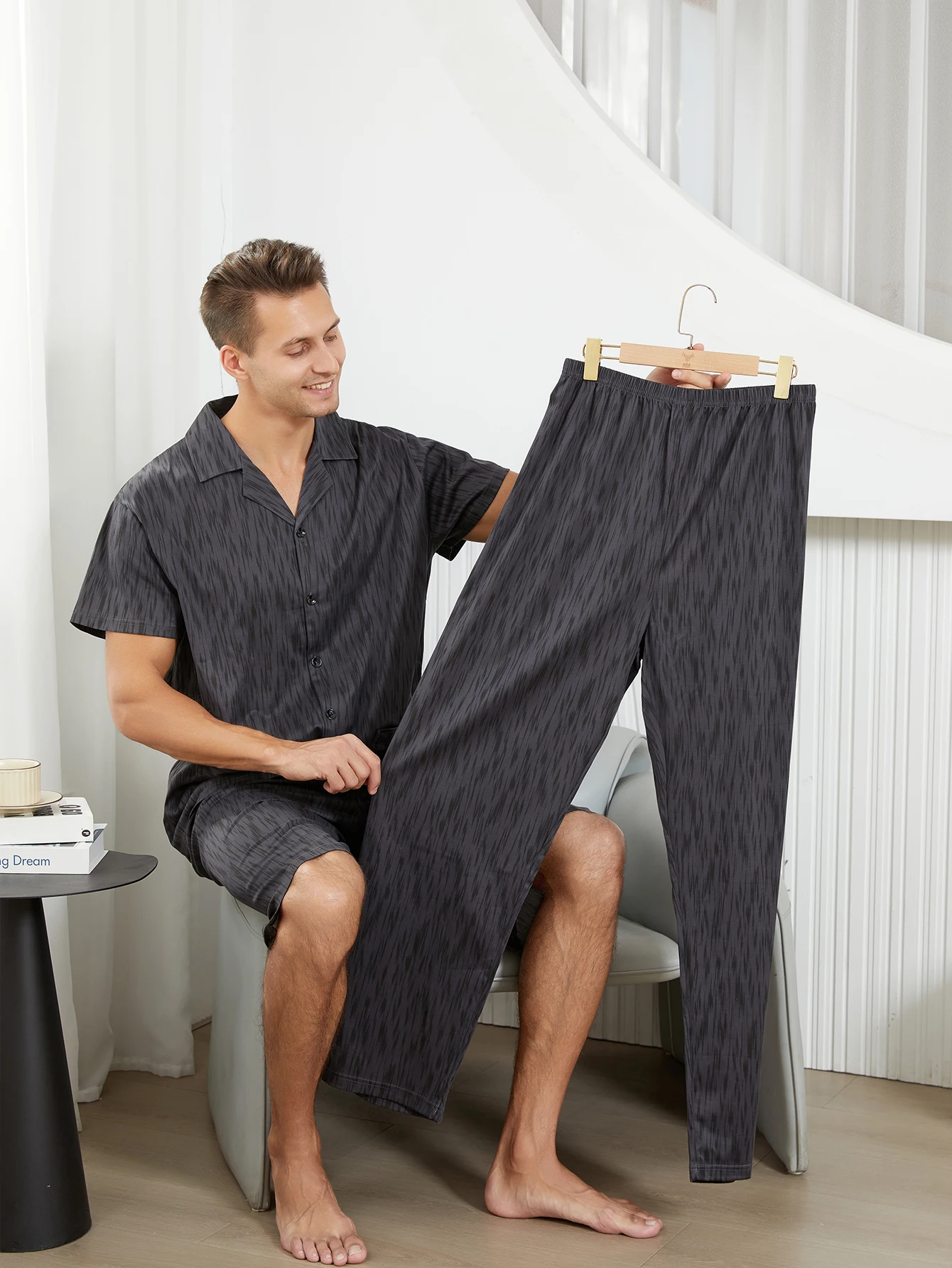

New Simple Men's Pajamas, Spring and Autumn Style, Stylish Men's Three-Piece Set, Autumn and Spring Boys' Home Clothes Set