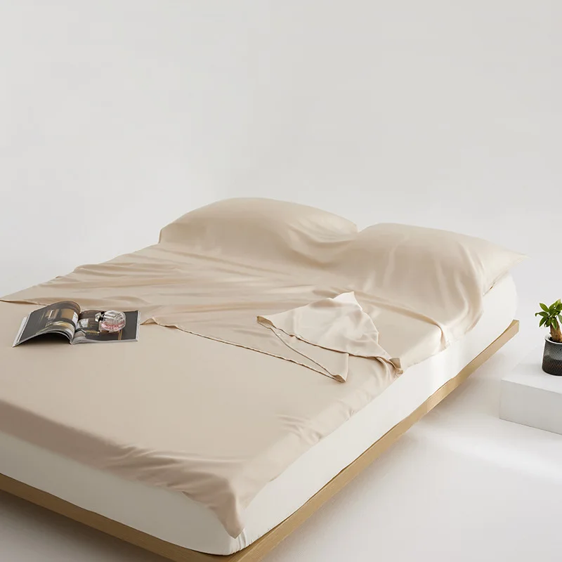 Portable hotel dirty sleeping bag, silky solid color summer business trip sleeping treasure