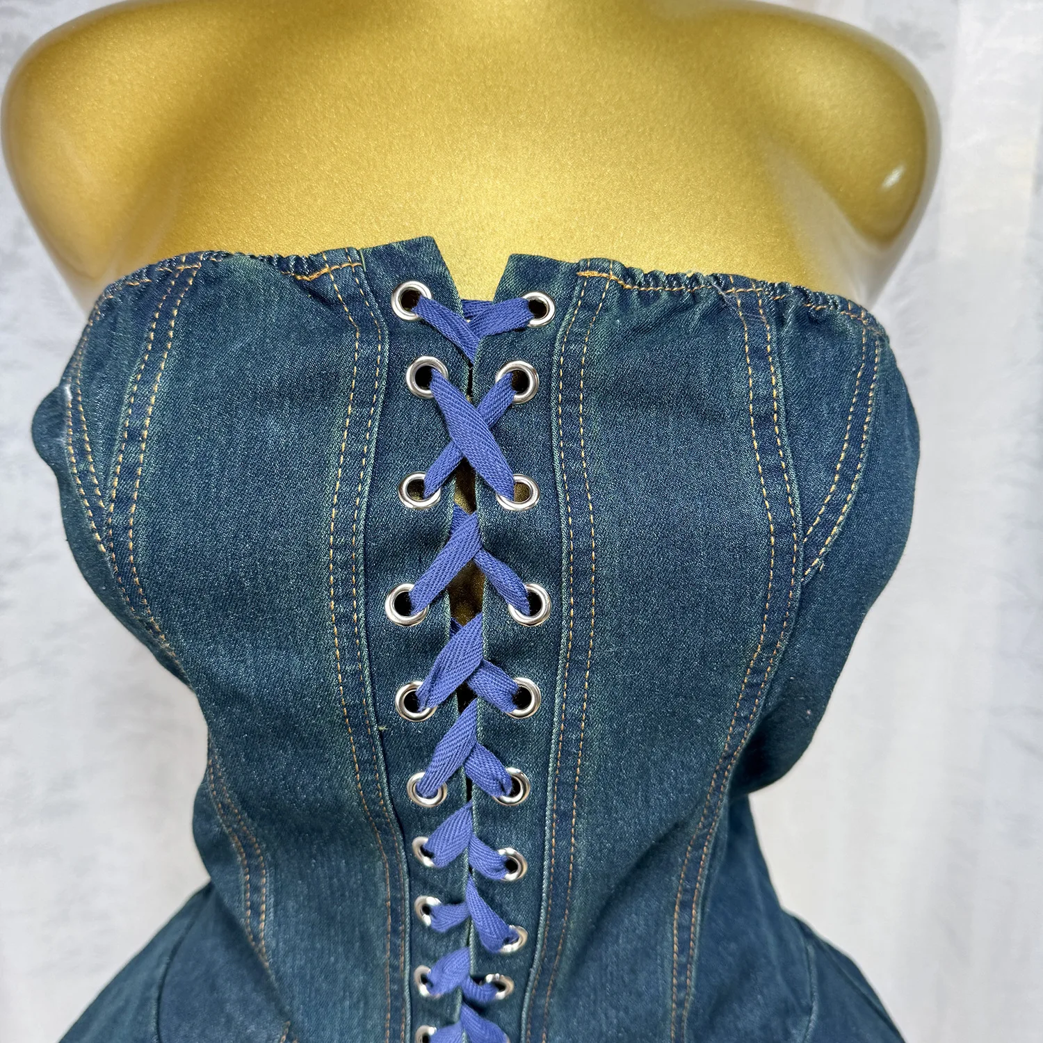 2025 ฤดูร้อนใหม่แฟชั่นสาวเซ็กซี่ร้อน Strapless DENIM Jumpsuit และผู้หญิง Off-the-shoulder LACE-up Design jumpsuit กางเกงขาสั้น
