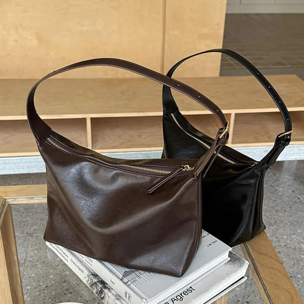 

Women Casual Single Shoulder Bags 2025 New Korean Style Large Capacity Square Totes Lady Commuter Shopping Pack Crossbody Bag