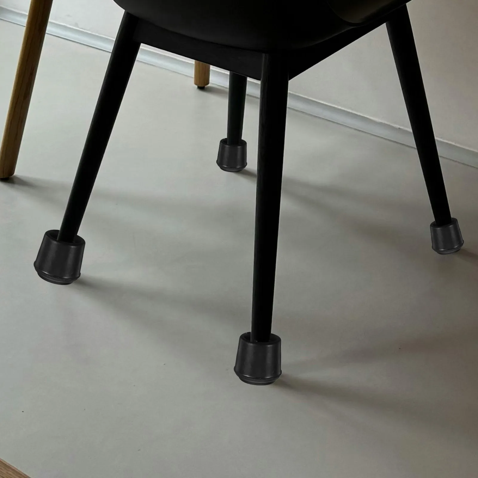 

4Pcs Rubber Table Leg Caps Furniture Feet Protector Mats Durable Nonslip Easy Install Patio Furniture Accessories