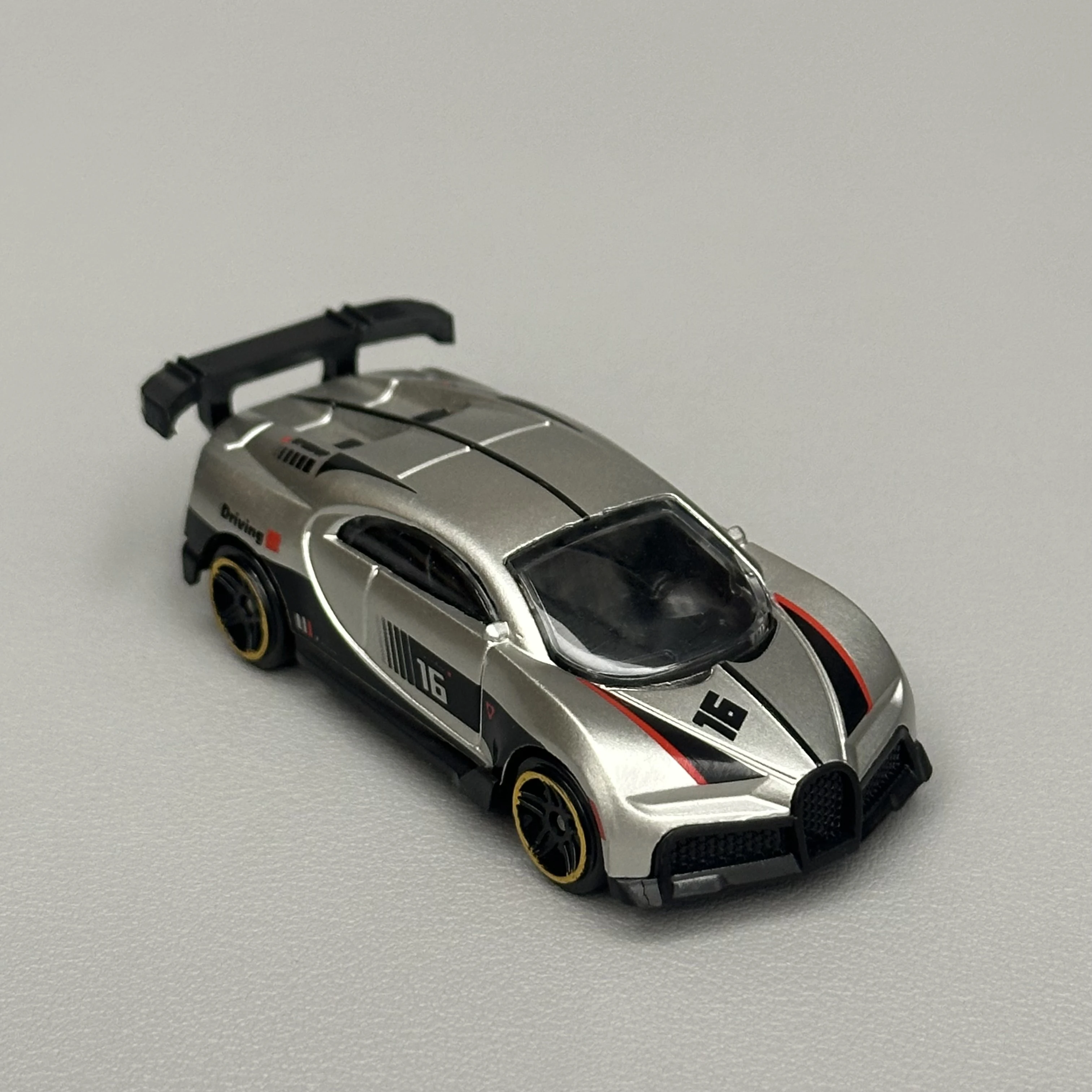 1:64 Chiron Diecast Alloy Racing Supercar Model High Detail Mini Vehicle Hobby Collection Desktop Decor Gift For Kids Boys