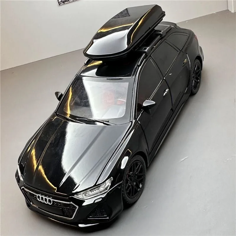 Coche de juguete Audi RS6, modelo 1:24, vehículo de carreras fundido a presión, puertas con luz de sonido en miniatura, colección que se puede abrir, regalo para niños, 1/24