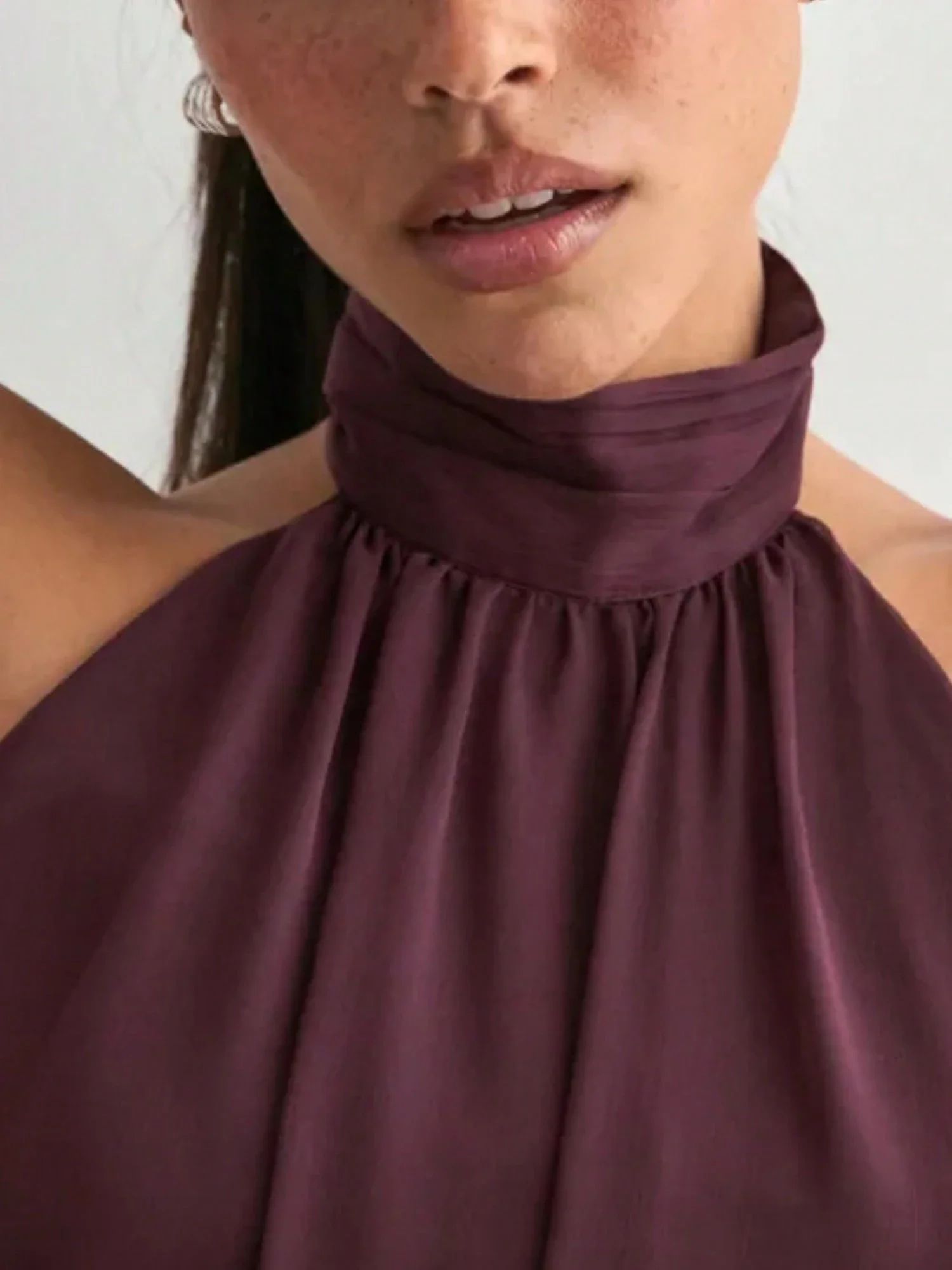 

Женский укороченный топ без рукавов с воротником-халтер и пуговицами сзади, свободный летний топ