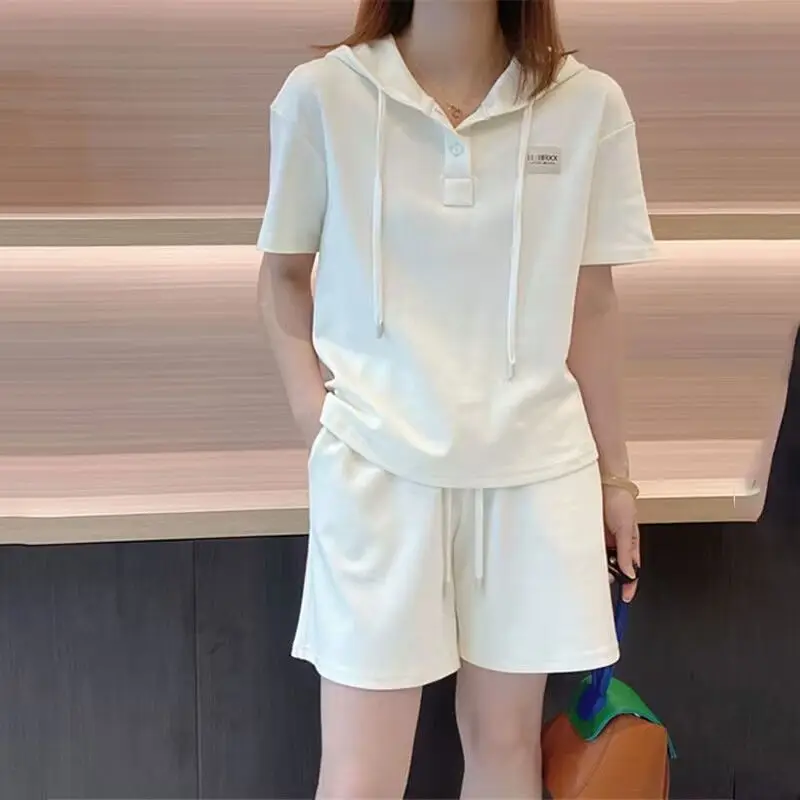 2023 New Summer European Fashion Trend Foreigner Age Reducing Hooded Casual Loose Sweater Short Sleeve Shorts Two Piece Set