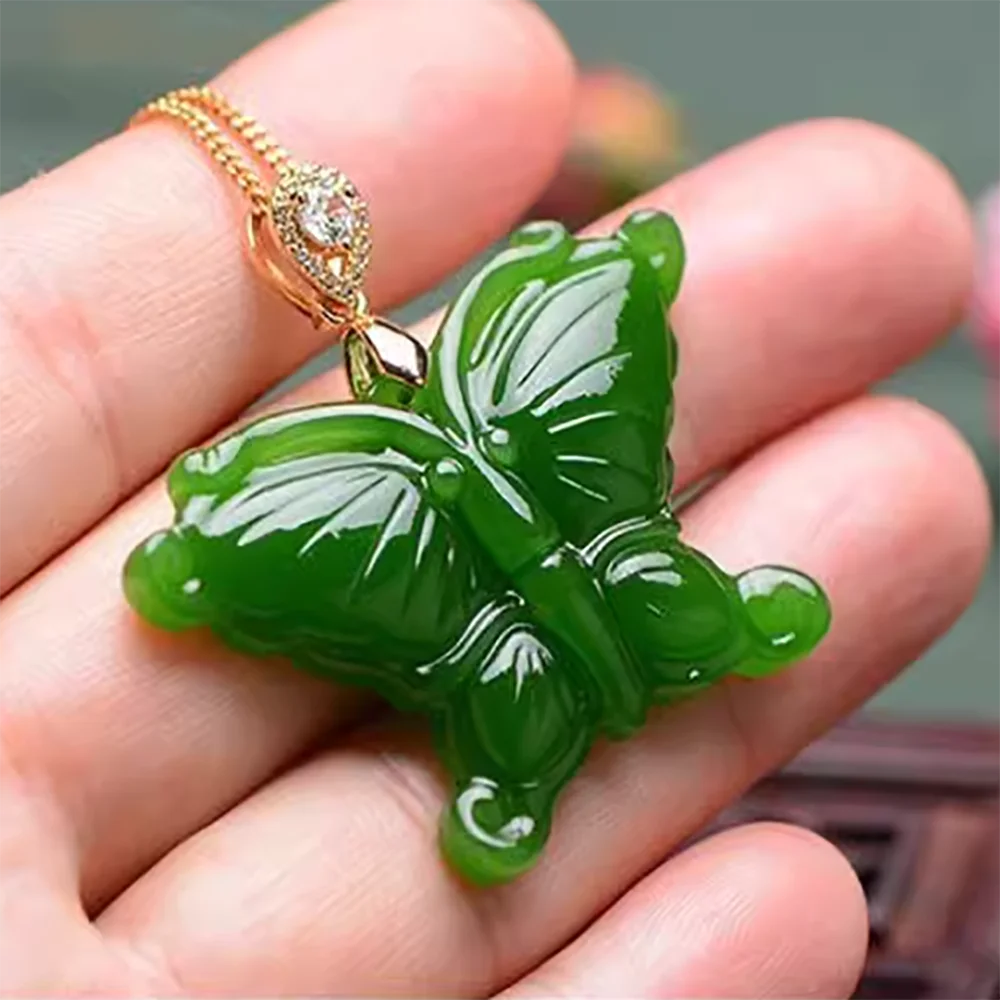 Beautiful and natural Hotan Jade, jasper, butterfly, skillful carver, lines, blessing in front of you, jade pendant