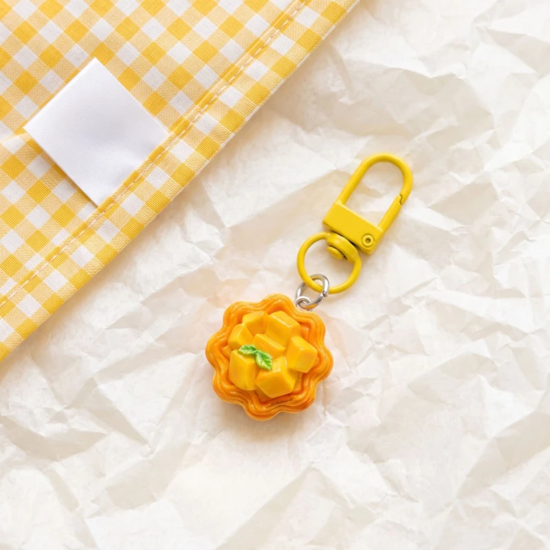Fashionable Simulation Fruit Key Chains, Cute Mini Egg Tart Key Ring, Ideal for Car Decoration and Bag Accessories
