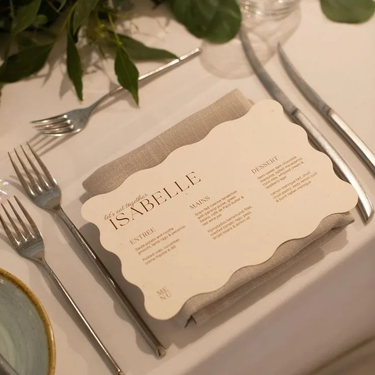 Menú de cena ondulado elegante personalizado, invitación de boda, diseño de nombre personalizado, impresión, despedida de soltera, tarjeta de agradecimiento, suministros para fiestas