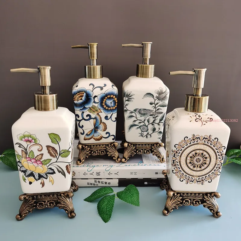 Liquid Soap Dispenser Ceramic Bathroom Emulsion Bottle Hand Press Type Antique Carved Base Girl Friend Gift European Style 340ML