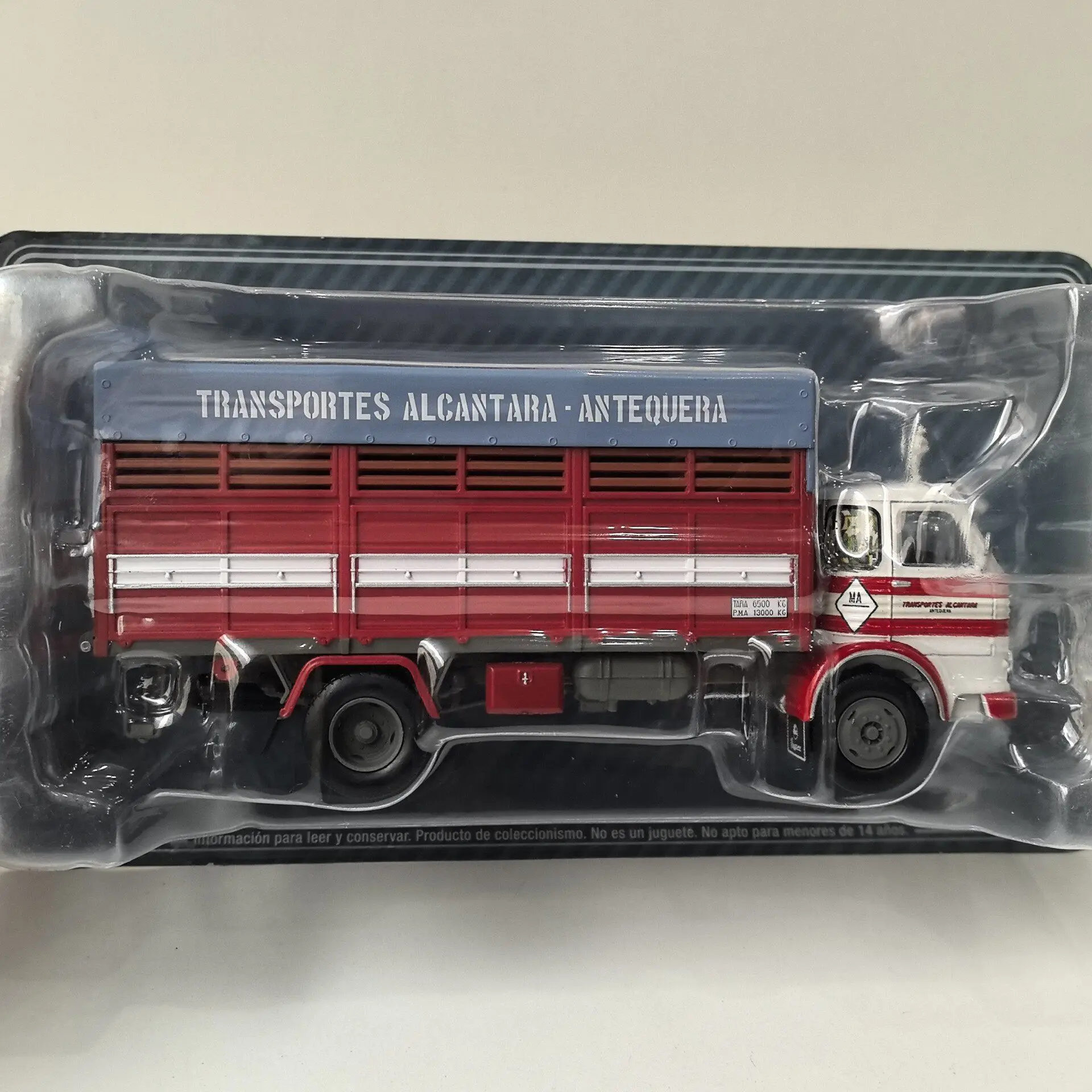 

Diecast IXO 1/43 Scale PEGASO COMET Body Plastic Front Alloy 52 Alloy Car Model