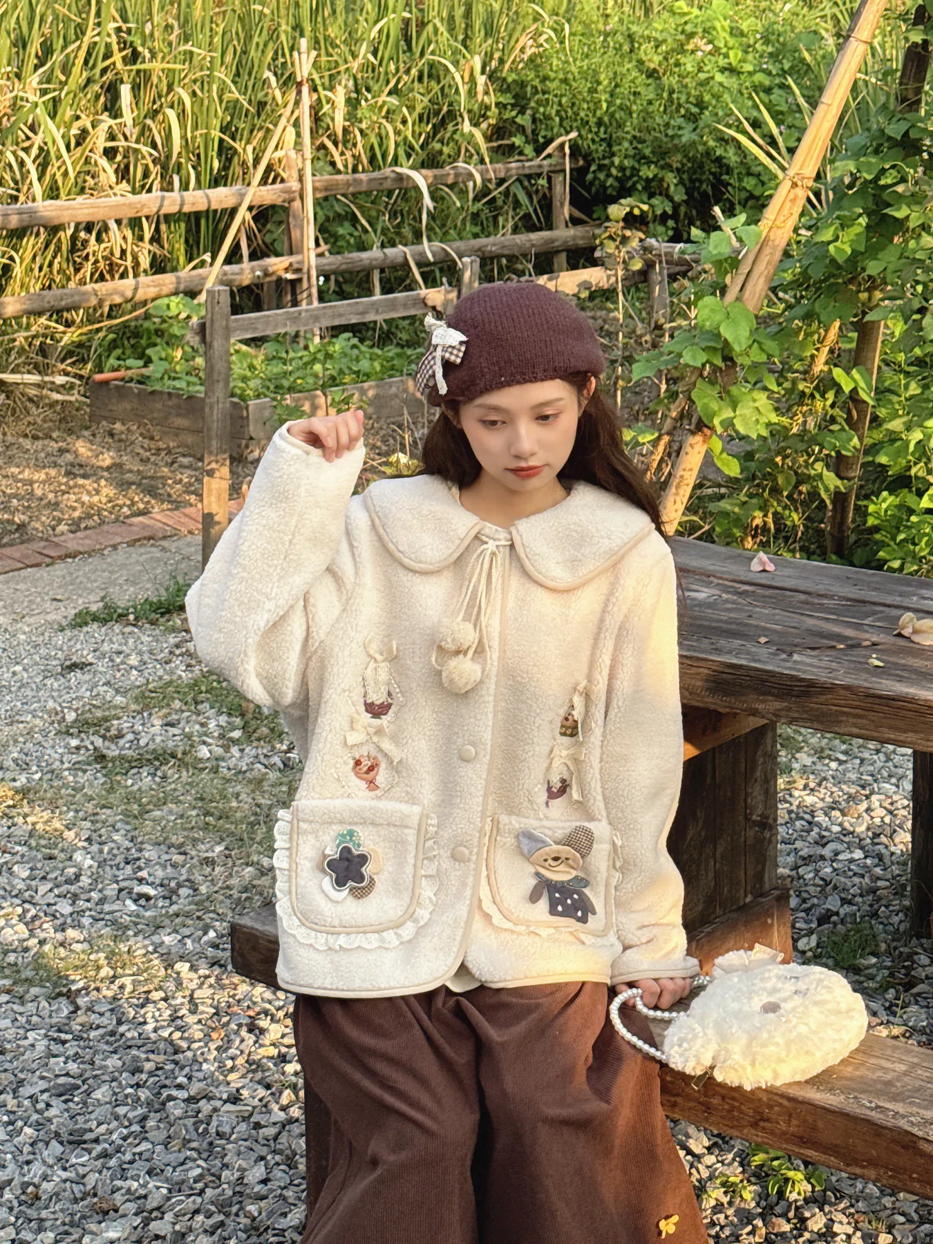 Mori Girls Sweet Lolita Giacca in pelliccia sintetica Autunno Inverno Nuovo 2025 Ragazze giapponesi Carino toppa ricamata Colletto per bambola Cappotti corti