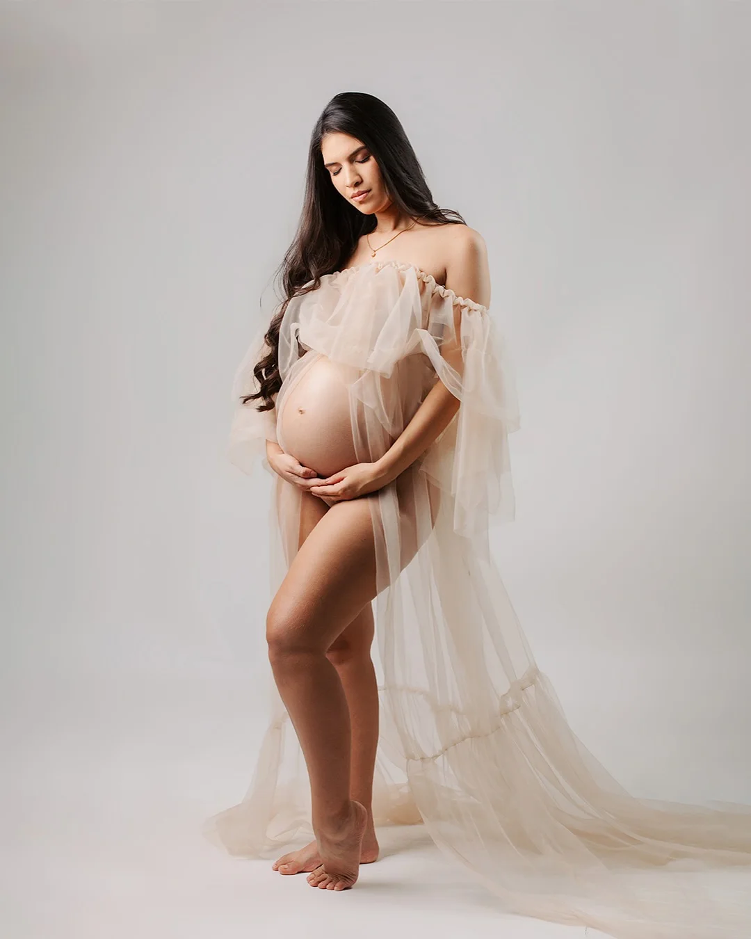 

Maternity Dresses Photoshoot Studio Props Sexy Ruffle Edge Mesh Floor Breathable Dress for Pregnant Women Photography Gowns
