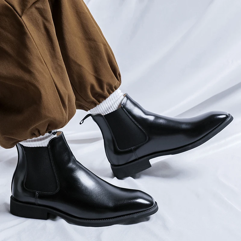 Autumn/Winter Black/Coffee Genuine Leather Pointed Toe High-top Bullock Oxford Dress Shoes For Men Ankle Business Chelsea Boots