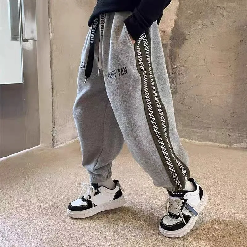 

【Новинка 2025 года】Детские вязаные спортивные брюки для мальчиков на весну/осень — стильный укороченный дизайн для активных детей, легкие и дышащие